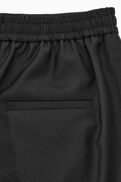 Fashion COS PROSTE SPODNIE Z ELASTYCZNĄ TALIĄ – REGULAR FIT