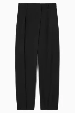 Clearance COS PROSTE SPODNIE Z ZAŁOŻENIEM W TALII – REGULAR FIT