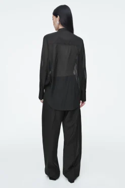 Best COS PRZEŚWITUJĄCA KOSZULA SMOKINGOWA – RELAXED FIT