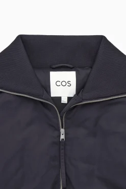 Fashion COS PUCHOWA KURTKA Z PRĄŻKOWANYM KOŁNIERZEM