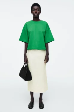 Fashion COS PUDEŁKOWY T-SHIRT OVERSIZE
