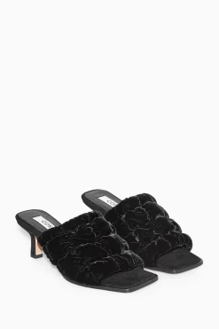New COS QUILTED VELVET MULES