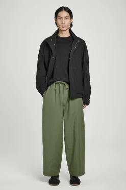 Hot COS REGULOWANE W PASIE SPODNIE Z NOGAWKAMI TYPU BARREL Khaki