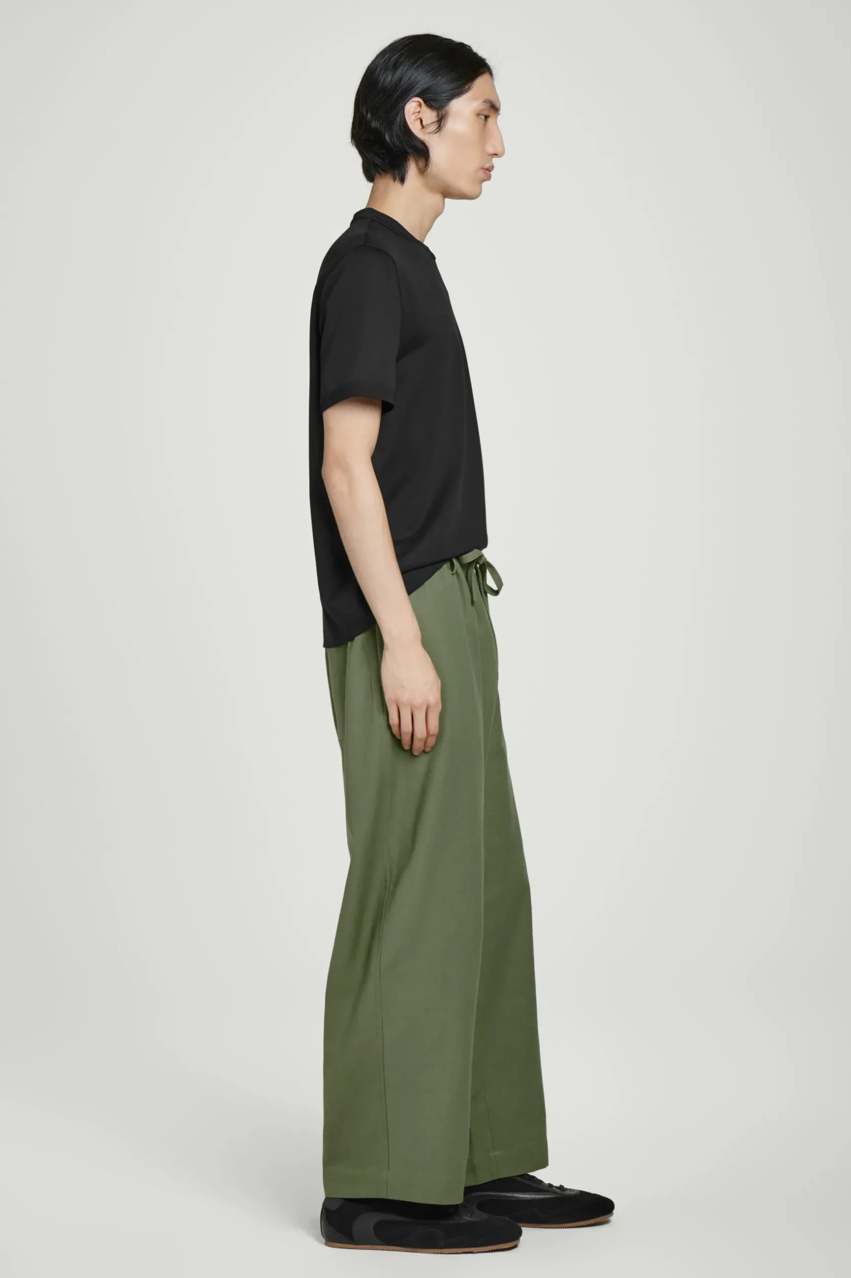 Hot COS REGULOWANE W PASIE SPODNIE Z NOGAWKAMI TYPU BARREL Khaki
