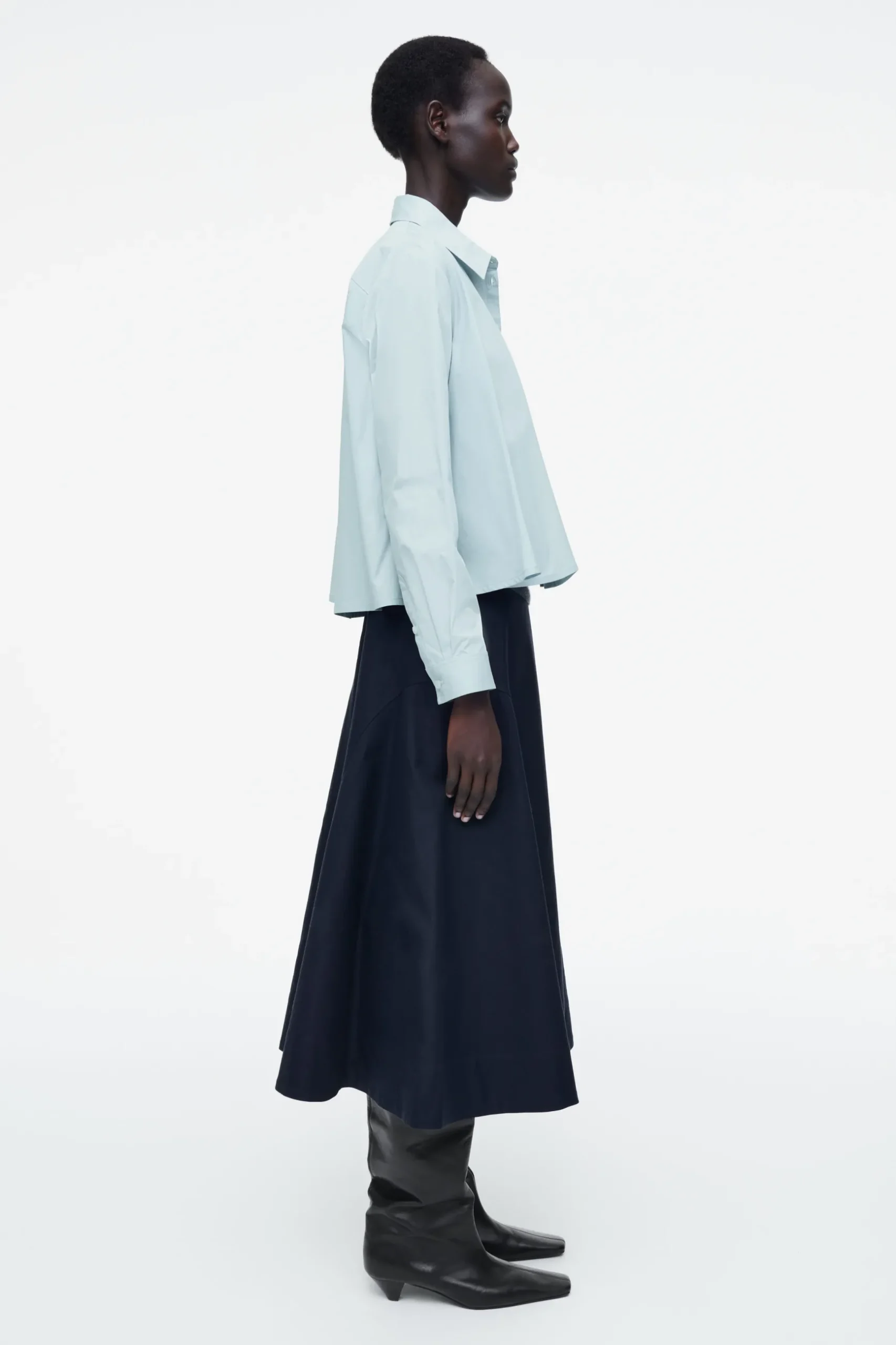 Sale COS ROZSZERZANA BAWEŁNIANA KOSZULA – RELAXED FIT