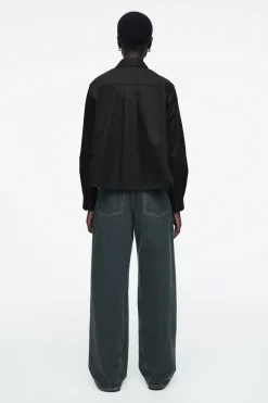 Outlet COS ROZSZERZANA BAWEŁNIANA KOSZULA – RELAXED FIT