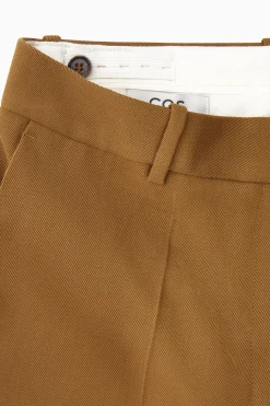 Clearance COS ROZSZERZANE WEŁNIANE SPODNIE – REGULAR FIT