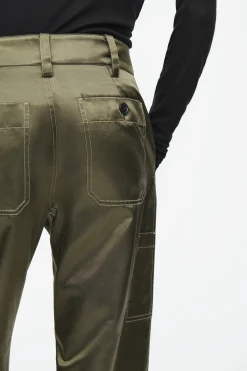 Clearance COS SATYNOWE SPODNIE Z ZASZEWKAMI W STYLU UTILITY