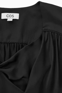 Outlet COS SATYNOWY TOP Z DRAPOWANYM LEJĄCYM DEKOLTEM