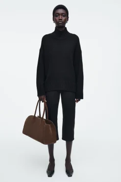 Fashion COS SKÓRZANA MAŁA TORBA STUDIO TYPU BOWLING BAG Brązowy