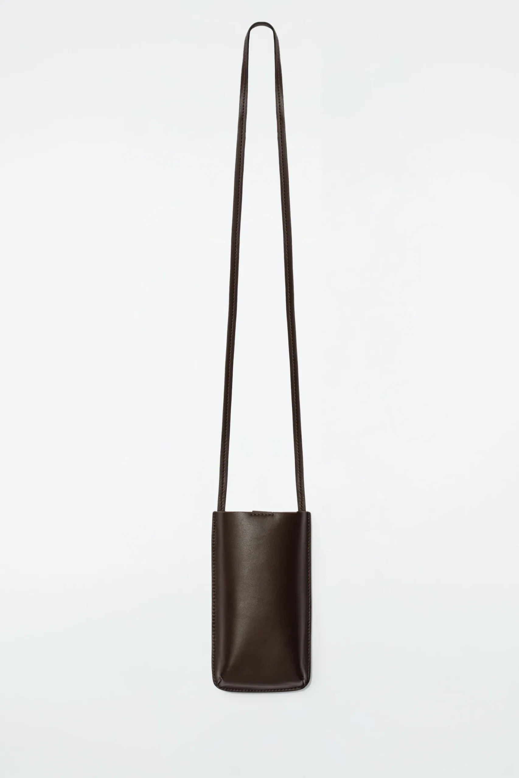 New COS SKÓRZANA SASZETKA NA TELEFON TYPU CROSSBODY Kasztanowy