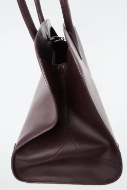 New COS SKÓRZANA TORBA STUDIO TYPU BOWLING BAG Burgundowy