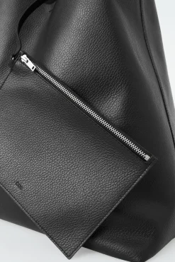 Online COS SKÓRZANA TOREBKA „SERIF” TYPU TOTE Czarny