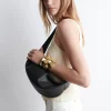 Hot COS SKÓRZANA TOREBKA „SWING” TYPU TOTE Czarny