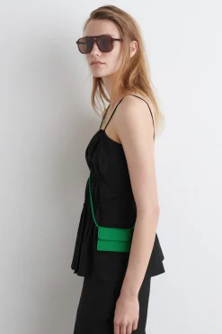 Fashion COS SKÓRZANE ETUI NA KARTY TYPU CROSSBODY Zielony