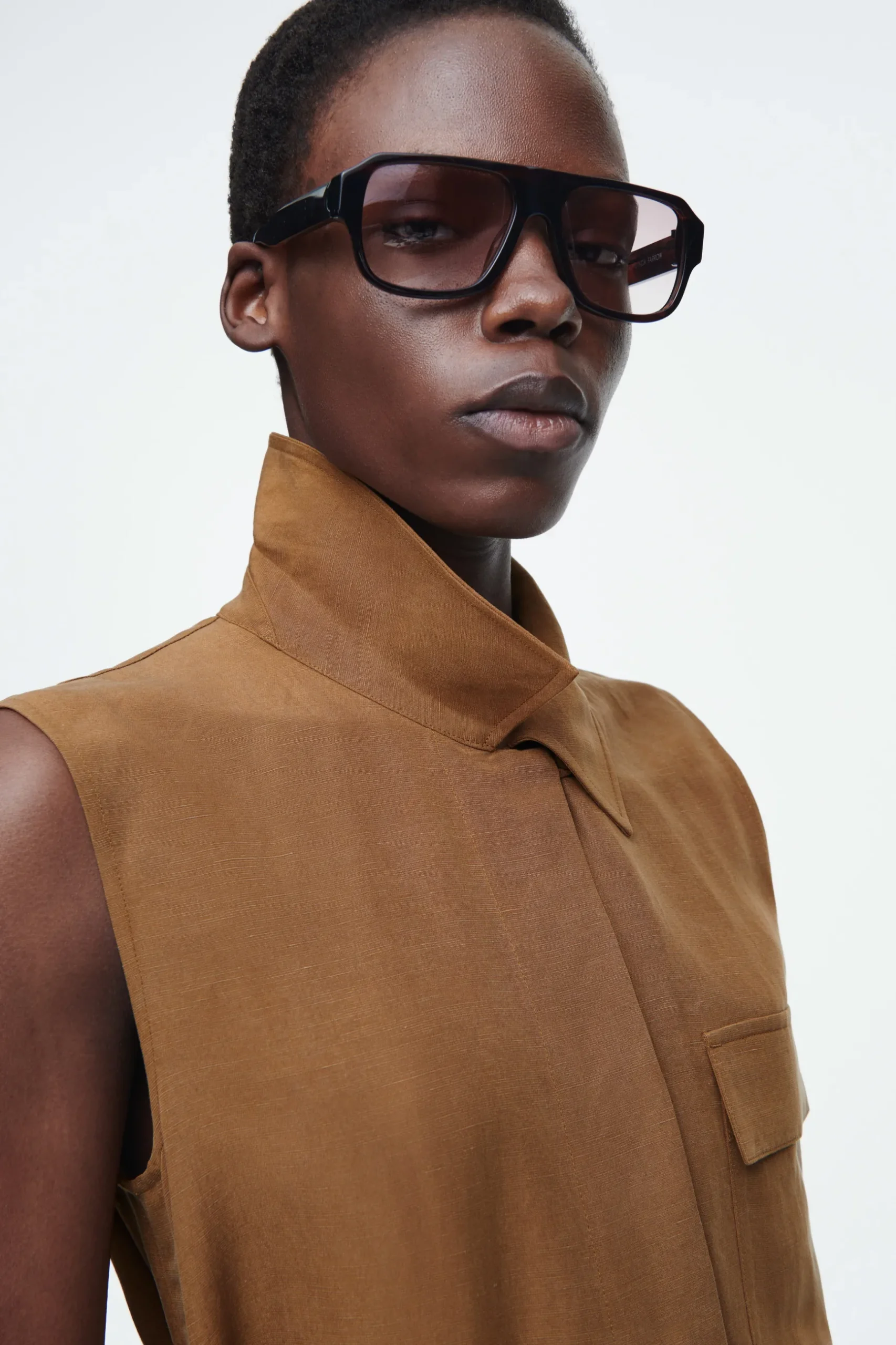 Online COS SLEEVELESS UTILITY MIDI SHIRT DRESS
