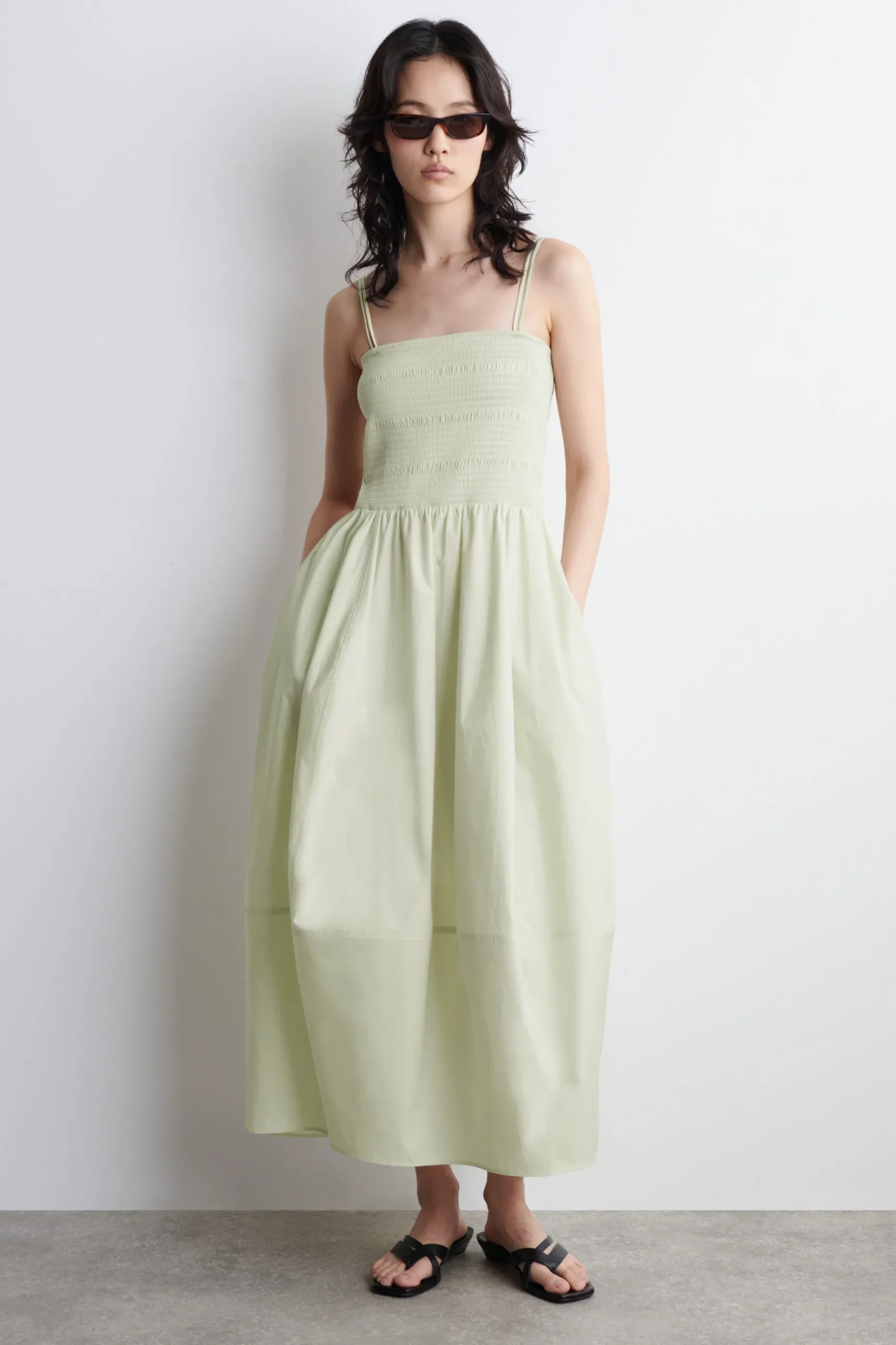 Discount COS SMOCKED MIDI DRESS