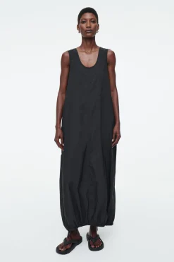 Outlet COS SPADOCHRONOWA SUKIENKA MAXI OVERSIZE