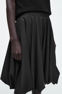 New COS SPÓDNICA MINI O KROJU BOMBKI