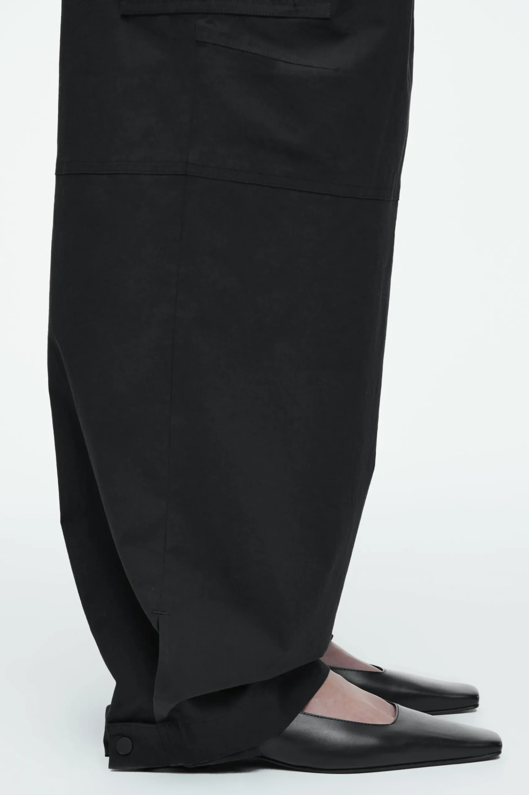 Fashion COS SPODNIE CARGO TYPU BARREL W STYLU UTILITY