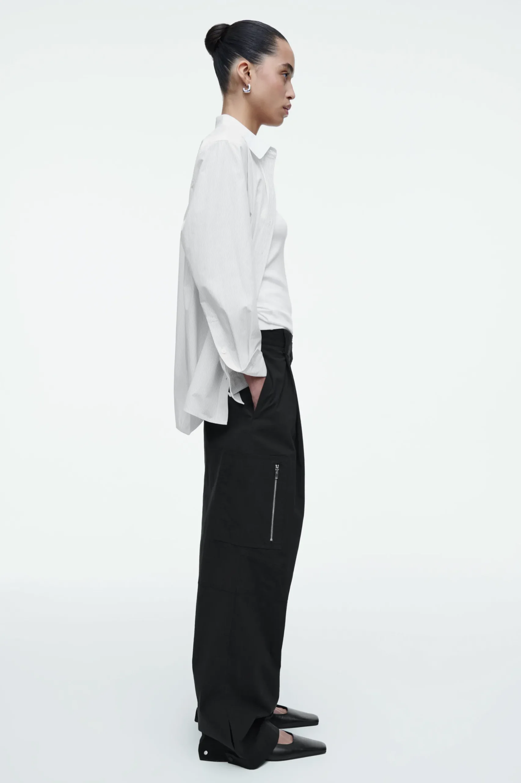 Fashion COS SPODNIE CARGO TYPU BARREL W STYLU UTILITY
