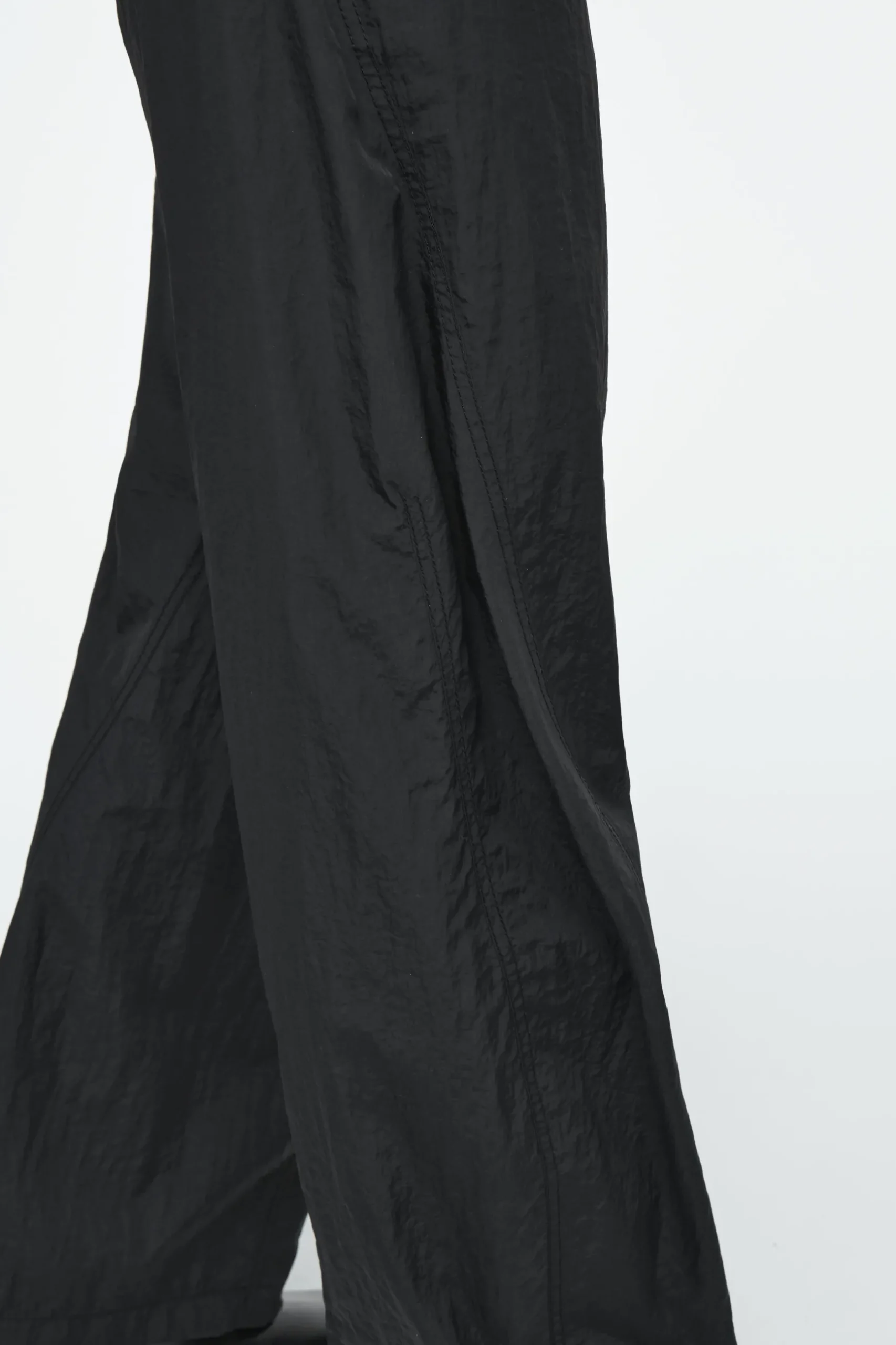 Clearance COS SPODNIE TYPU BARREL Z NYLONU