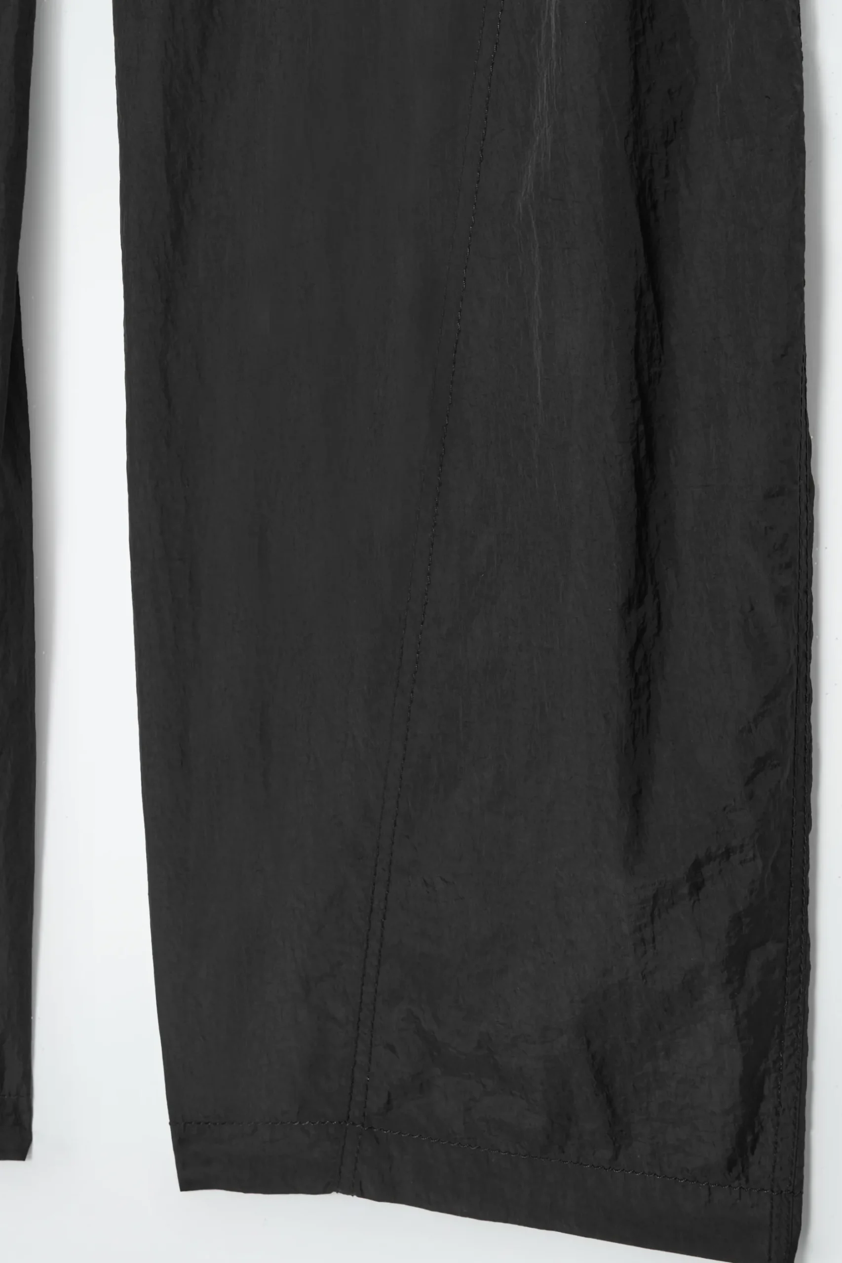 Clearance COS SPODNIE TYPU BARREL Z NYLONU
