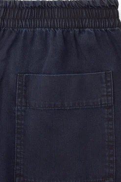 New COS SPODNIE Z LEKKIEGO DENIMU Z PROSTYMI NOGAWKAMI Granatowy