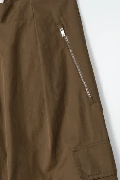 New COS SPODNIE Z NOGAWKAMI TYPU BARREL W STYLU UTILITY