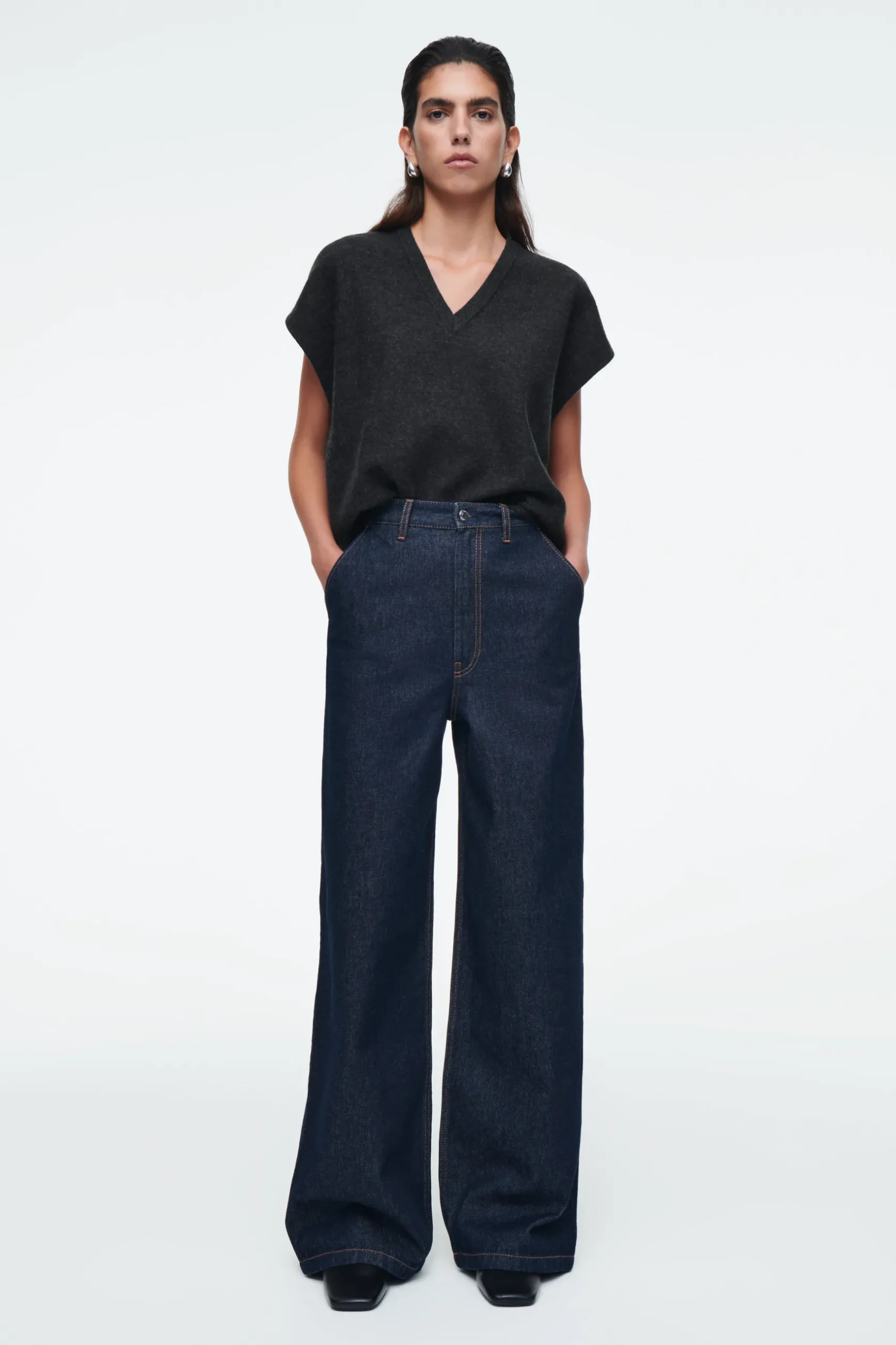New COS SPODNIE Z SUROWEGO DENIMU
