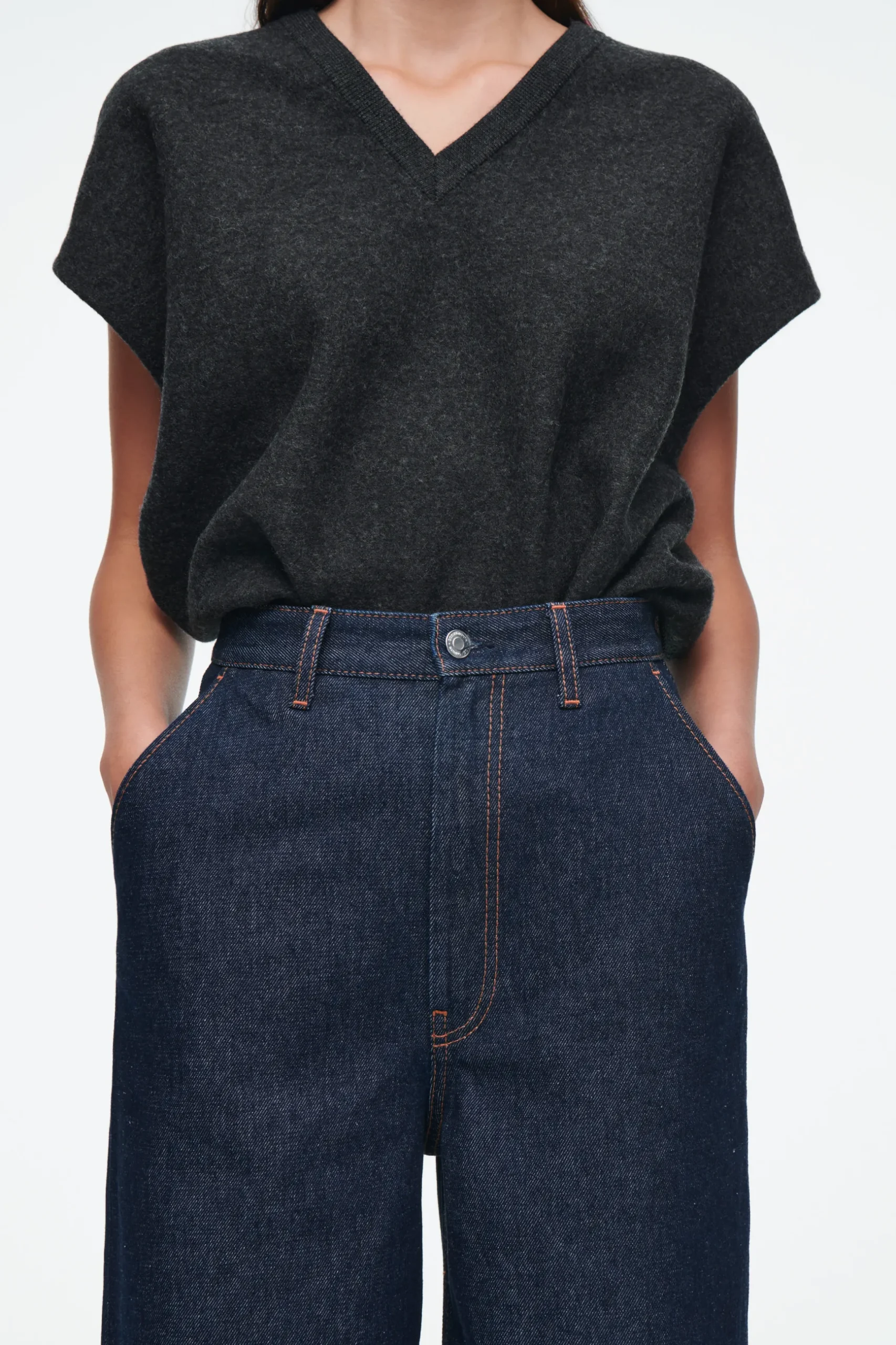 New COS SPODNIE Z SUROWEGO DENIMU