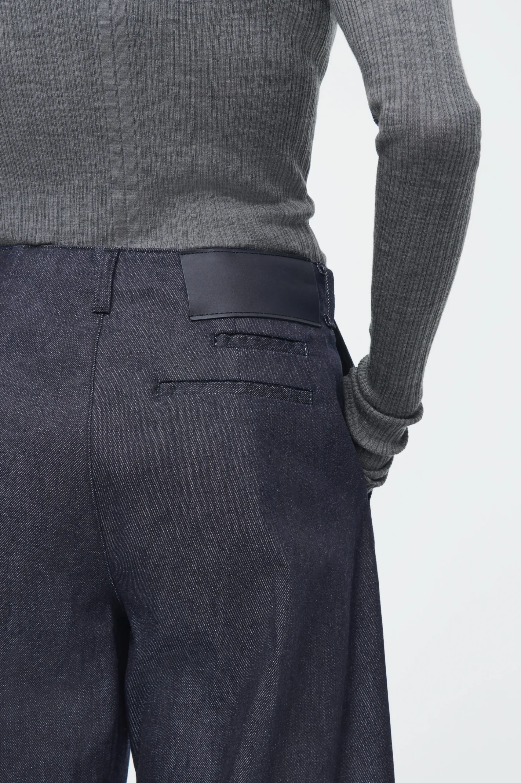 Discount COS SPODNIE Z SUROWEGO DENIMU Z SZEROKIMI NOGAWKAMI