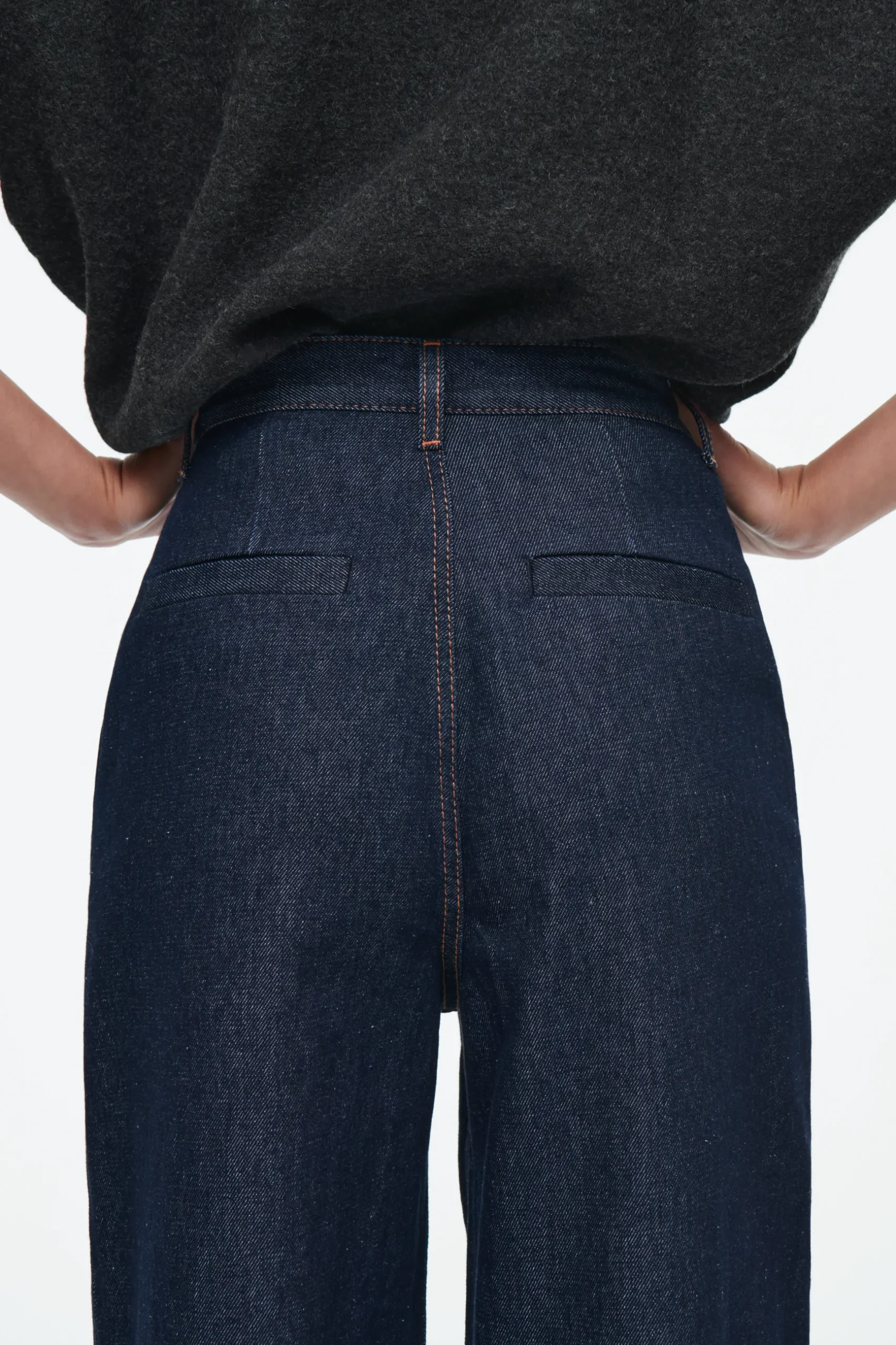 New COS SPODNIE Z SUROWEGO DENIMU