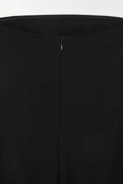 Outlet COS SUKIENKA MAXI Z DEKOLTEM BANDEAU I RYBIM OGONEM