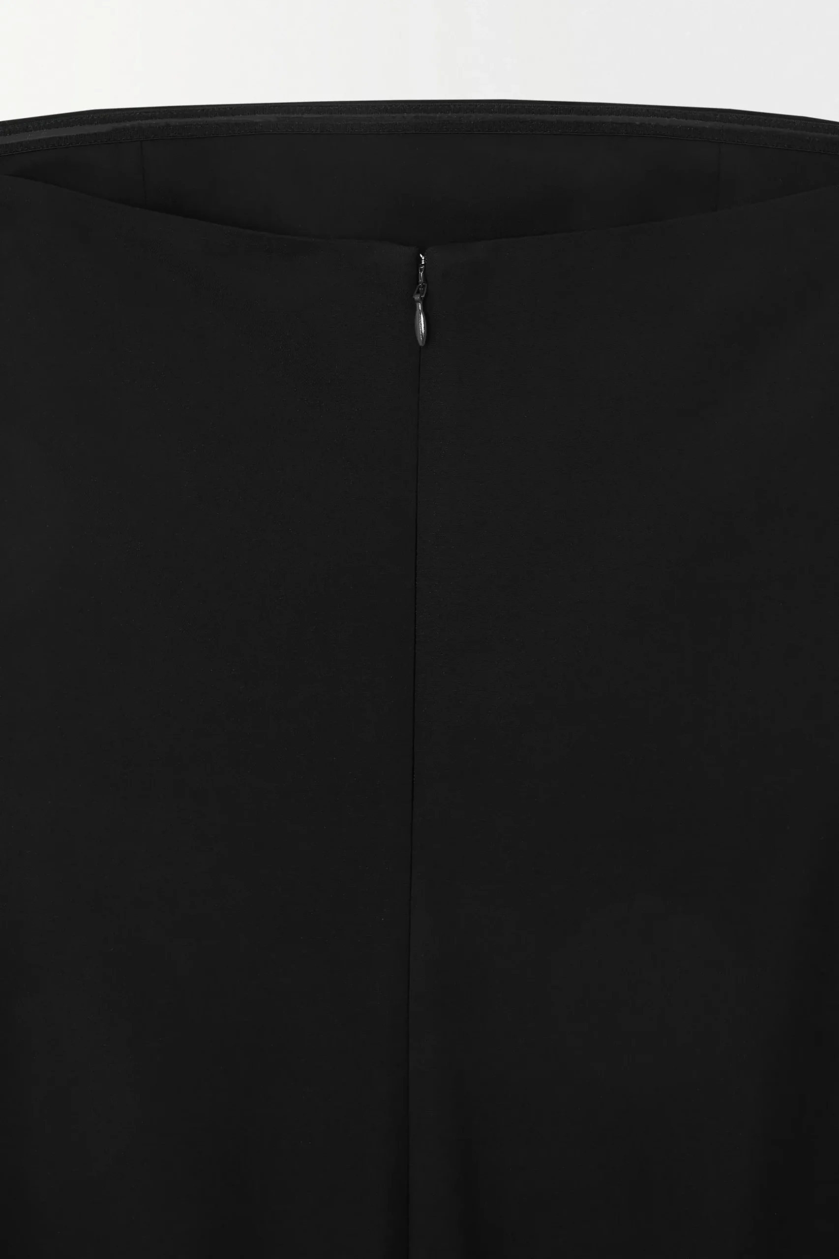 Outlet COS SUKIENKA MAXI Z DEKOLTEM BANDEAU I RYBIM OGONEM
