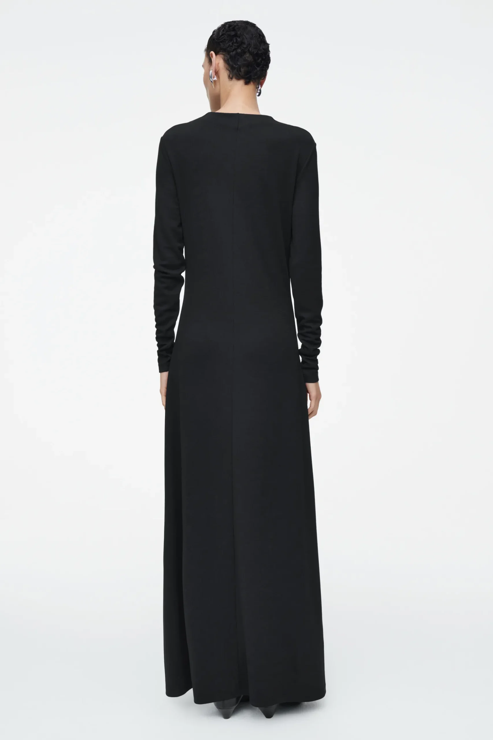 Fashion COS SUKIENKA MAXI Z DŁUGIM RĘKAWEM I LUŹNYM DEKOLTEM