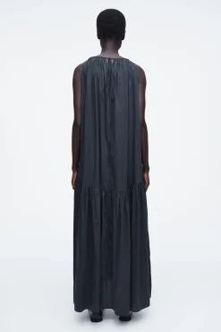 Discount COS SUKIENKA MAXI Z ODKRYTYMI RAMIONAMI