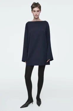 Clearance COS SUKIENKA MINI Z DEKOLTEM W ŁÓDECZKĘ
