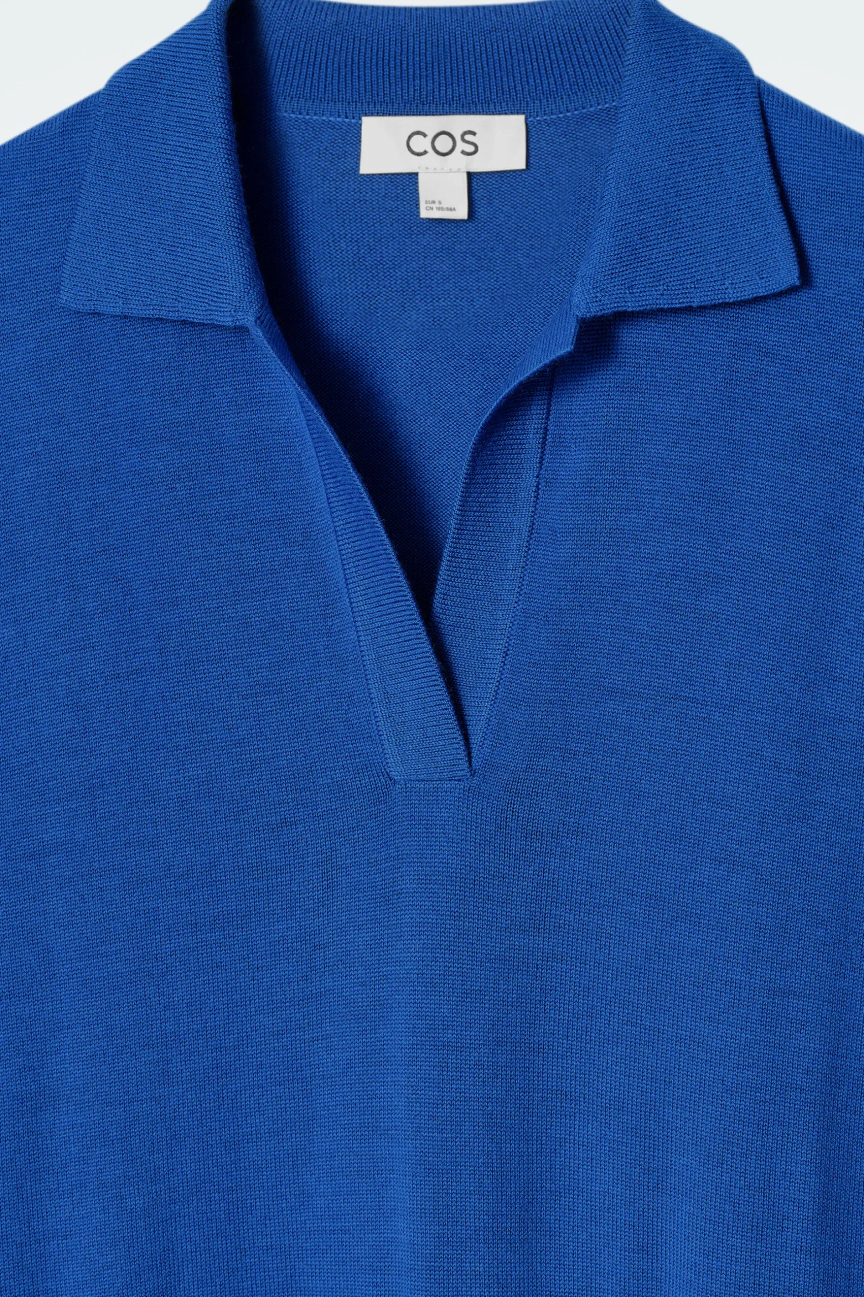 Online COS SUKIENKA POLO Z WEŁNY MERINO