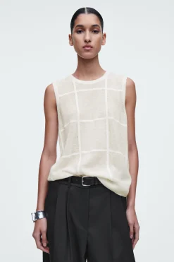 New COS SWETER BEZ RĘKAWÓW W KRATĘ