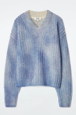 Best COS SWETER Z DZIANINY Z MOHEREM Z DEKOLTEM W SEREK