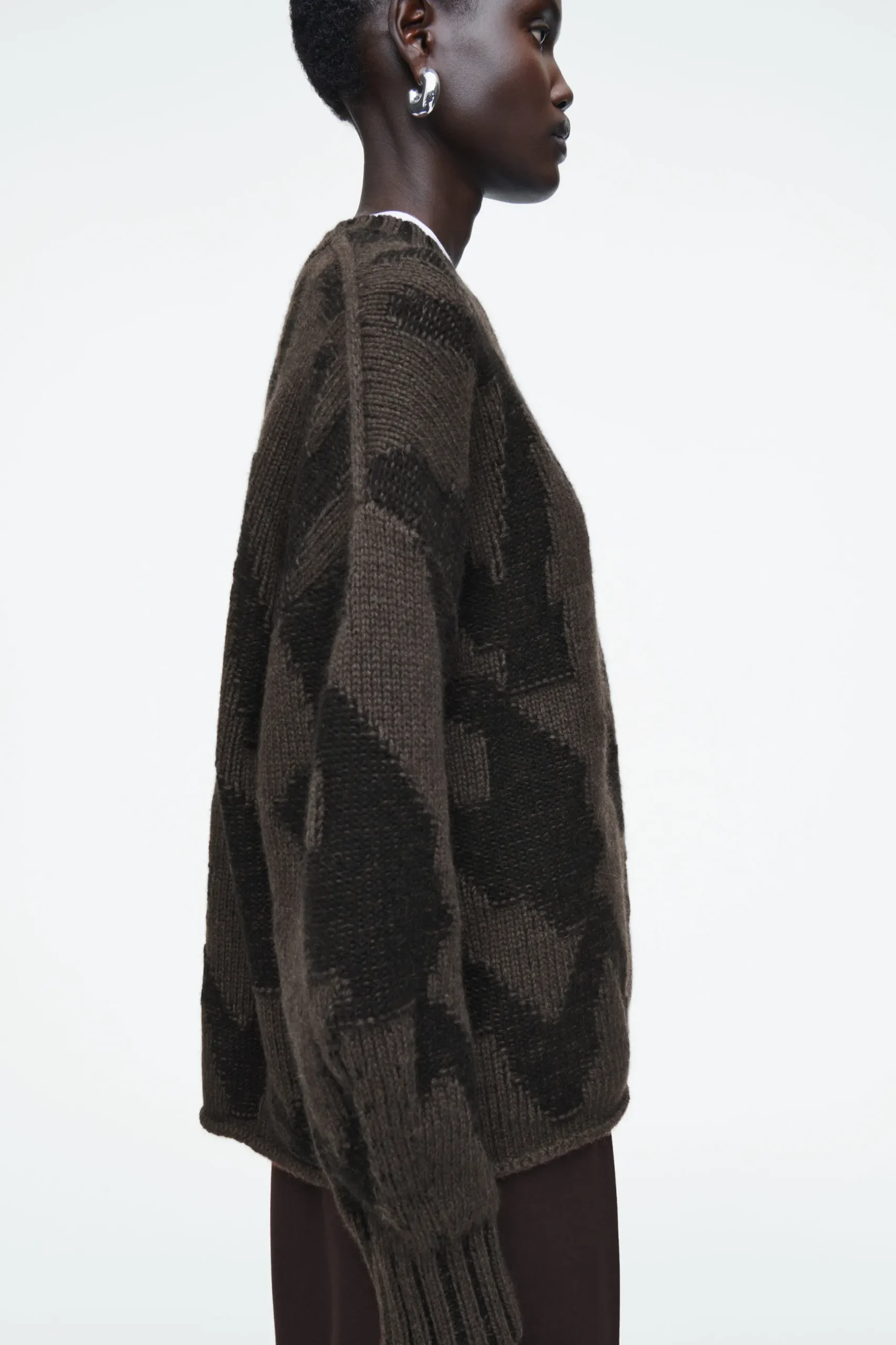 Outlet COS SWETER Z DZIANINY Z WEŁNĄ Z ŻAKARDOWYM WZOREM