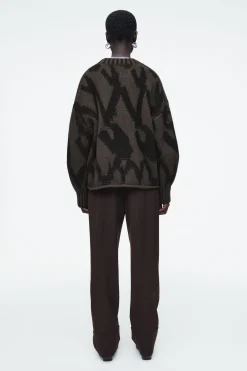 Outlet COS SWETER Z DZIANINY Z WEŁNĄ Z ŻAKARDOWYM WZOREM