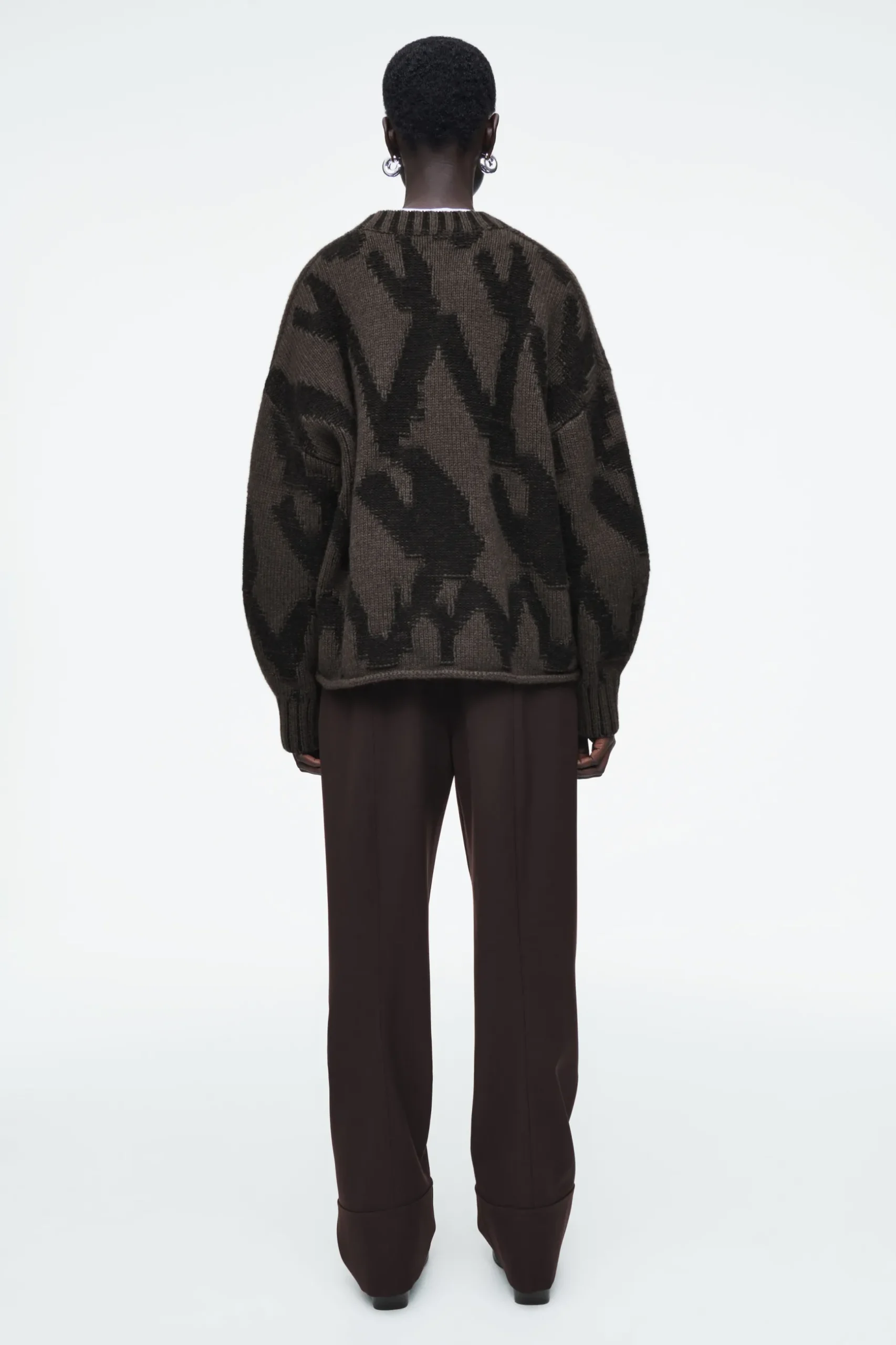 Outlet COS SWETER Z DZIANINY Z WEŁNĄ Z ŻAKARDOWYM WZOREM