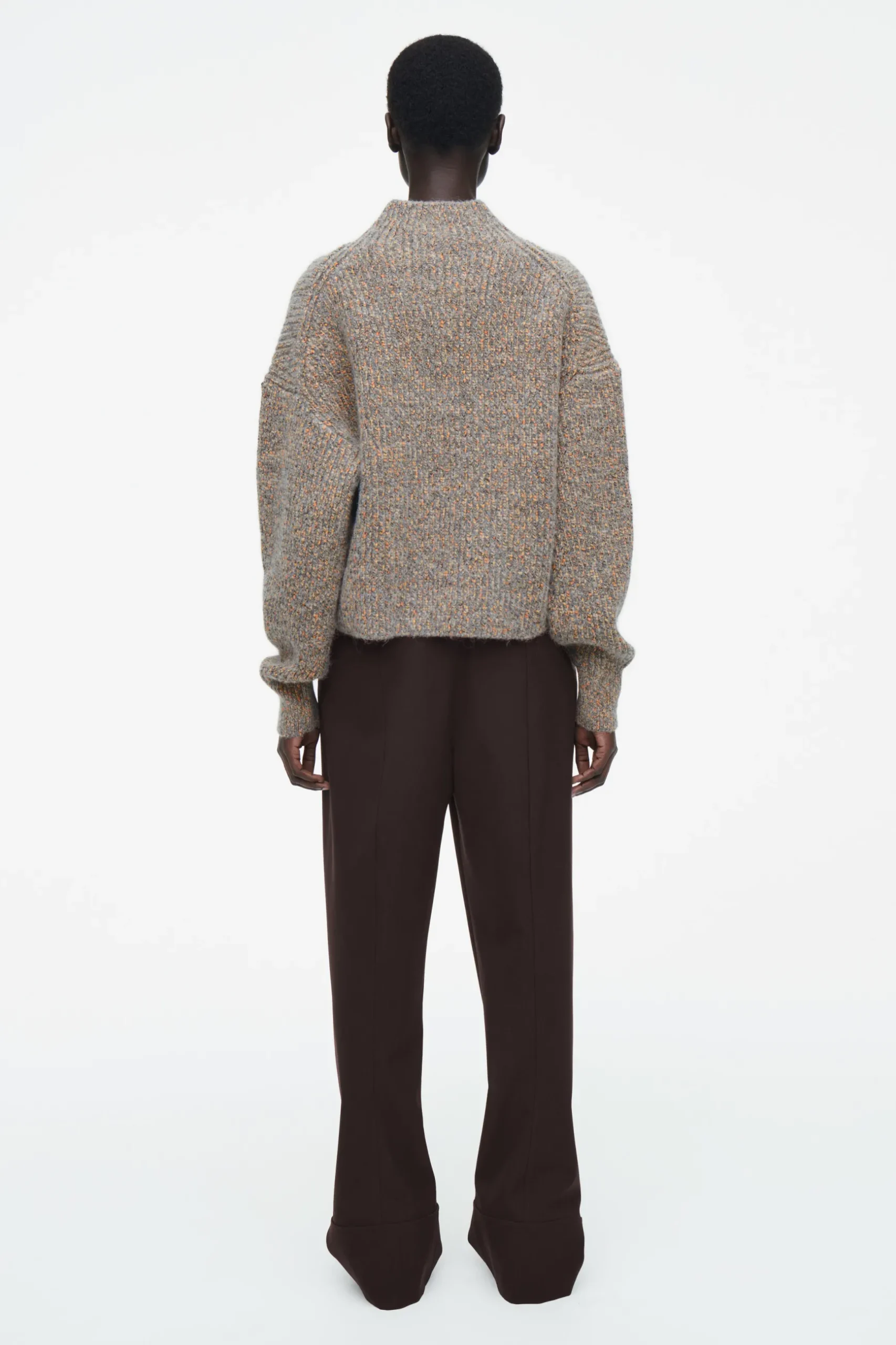 New COS SWETER Z PÓŁGOLFEM Z KONTRASTUJĄCYMI WŁÓKNAMI
