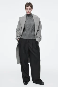 Fashion COS SWETER Z WEŁNIANEJ DZIANINY Z WARKOCZOWYM SPLOTEM
