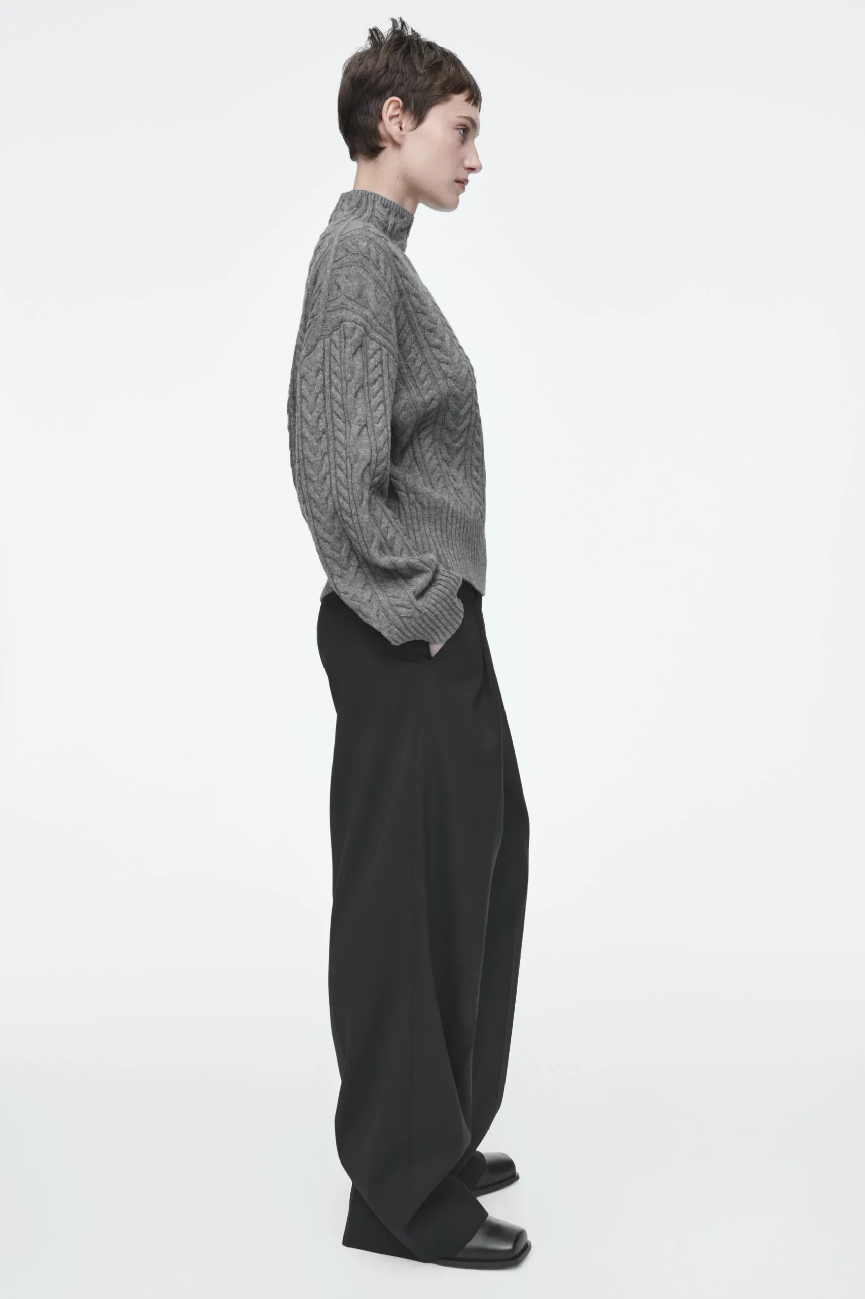 Fashion COS SWETER Z WEŁNIANEJ DZIANINY Z WARKOCZOWYM SPLOTEM