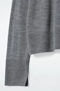 Discount COS SWETER Z WEŁNY MERINO Z DEKOLTEM W SEREK