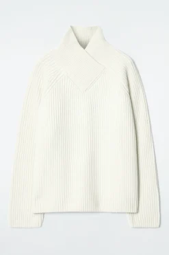 Best COS SWETER Z WEŁNY MERINO Z KOPERTOWYM GOLFEM