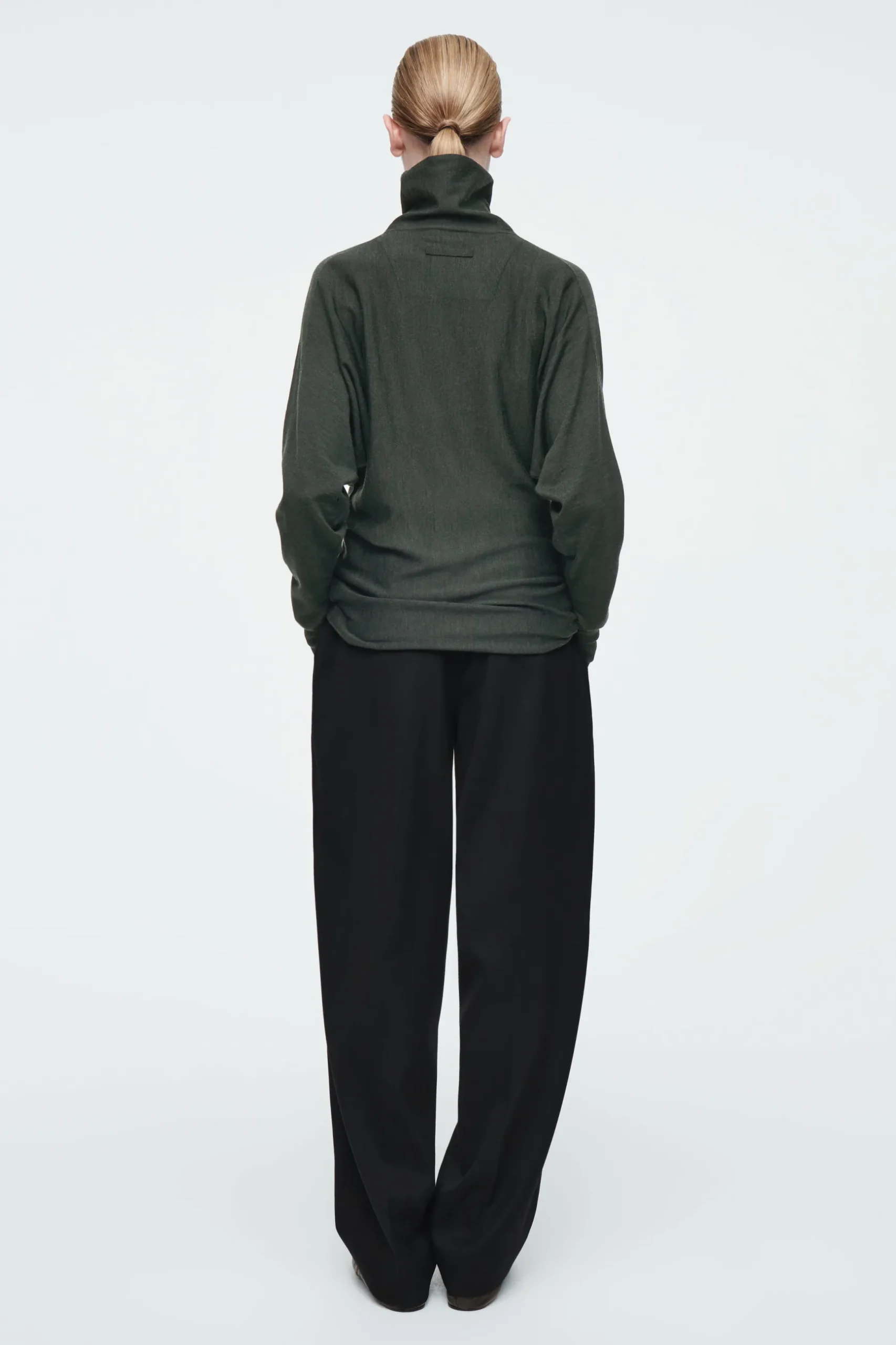 Discount COS SWETER Z WEŁNY MERYNOSOWEJ Z WYSOKIM DEKOLTEM